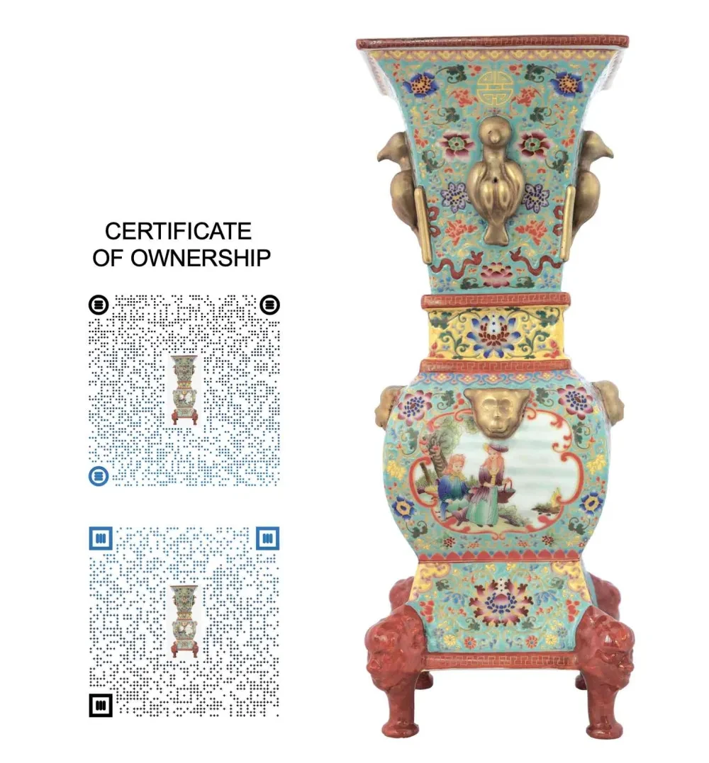 A Wucai Solitary Vase designed with Window, Flower